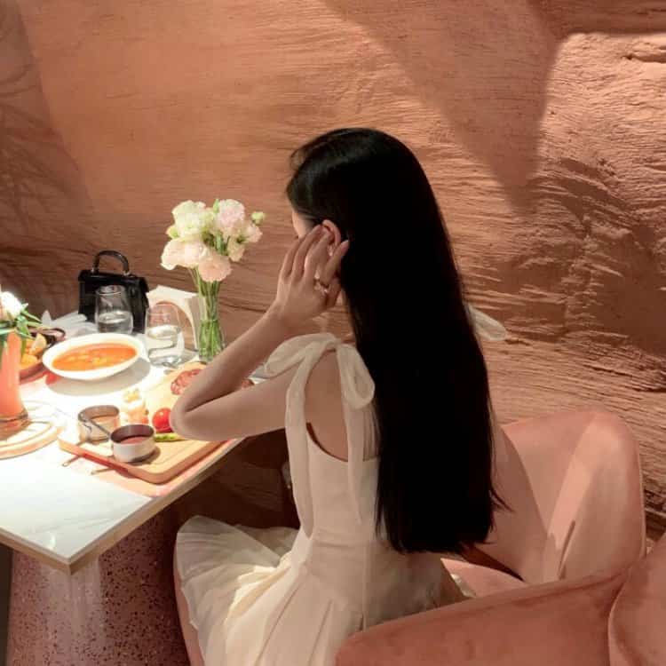 午夜咖啡馆：邂逅的开始